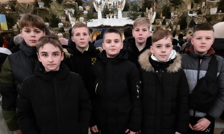 КОЛЯДУВАННЯ В АРХІЕПИСКОПА І ВИЇЗД ДО ТЕРНОПОЛЯ