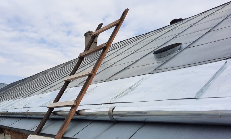 Кінець роботи на даху