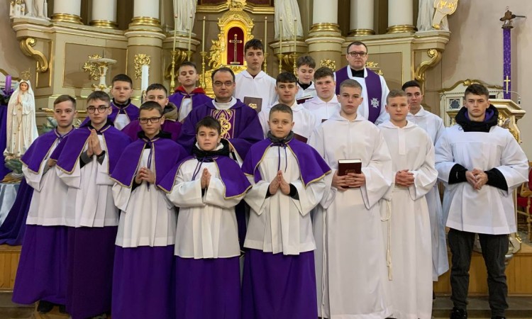 Нові міністранти та лектори