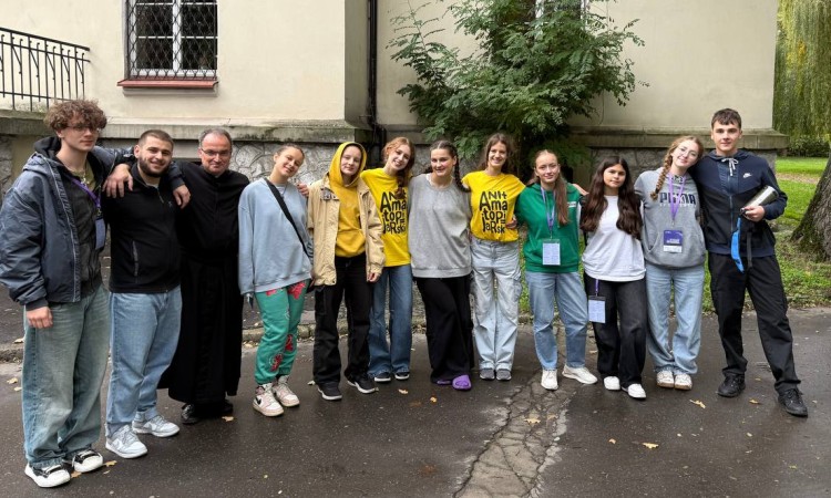 ЮВІЛЕЙНА ЗУСТРІЧ ПІЯРСЬКОЇ МОЛОДІ В КРАКОВІ