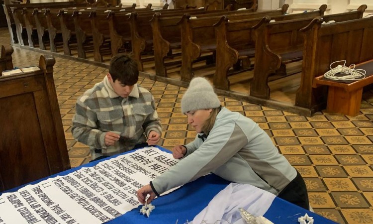 Прибирання після свят