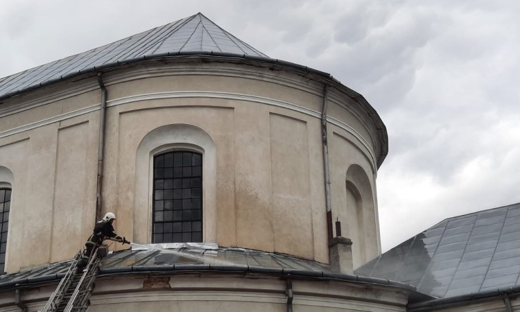 Робота на даху