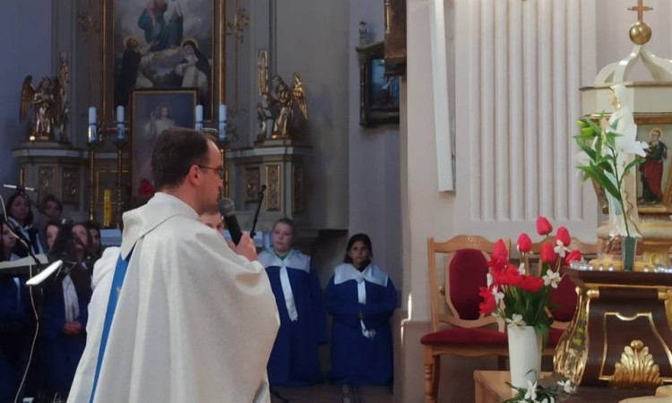 Перегринація Фігури Матері Божої з Нижанковичів