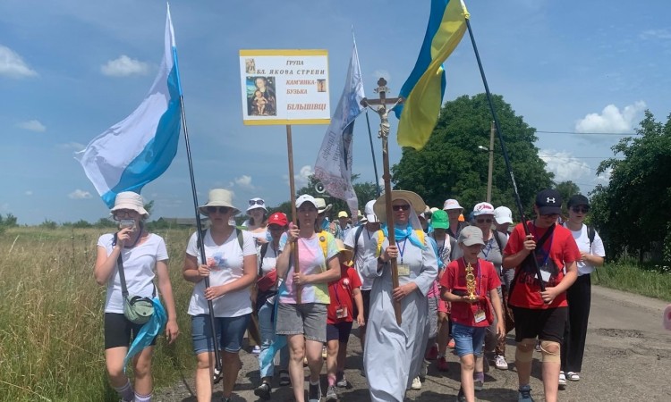 Паломництво до Більшівців